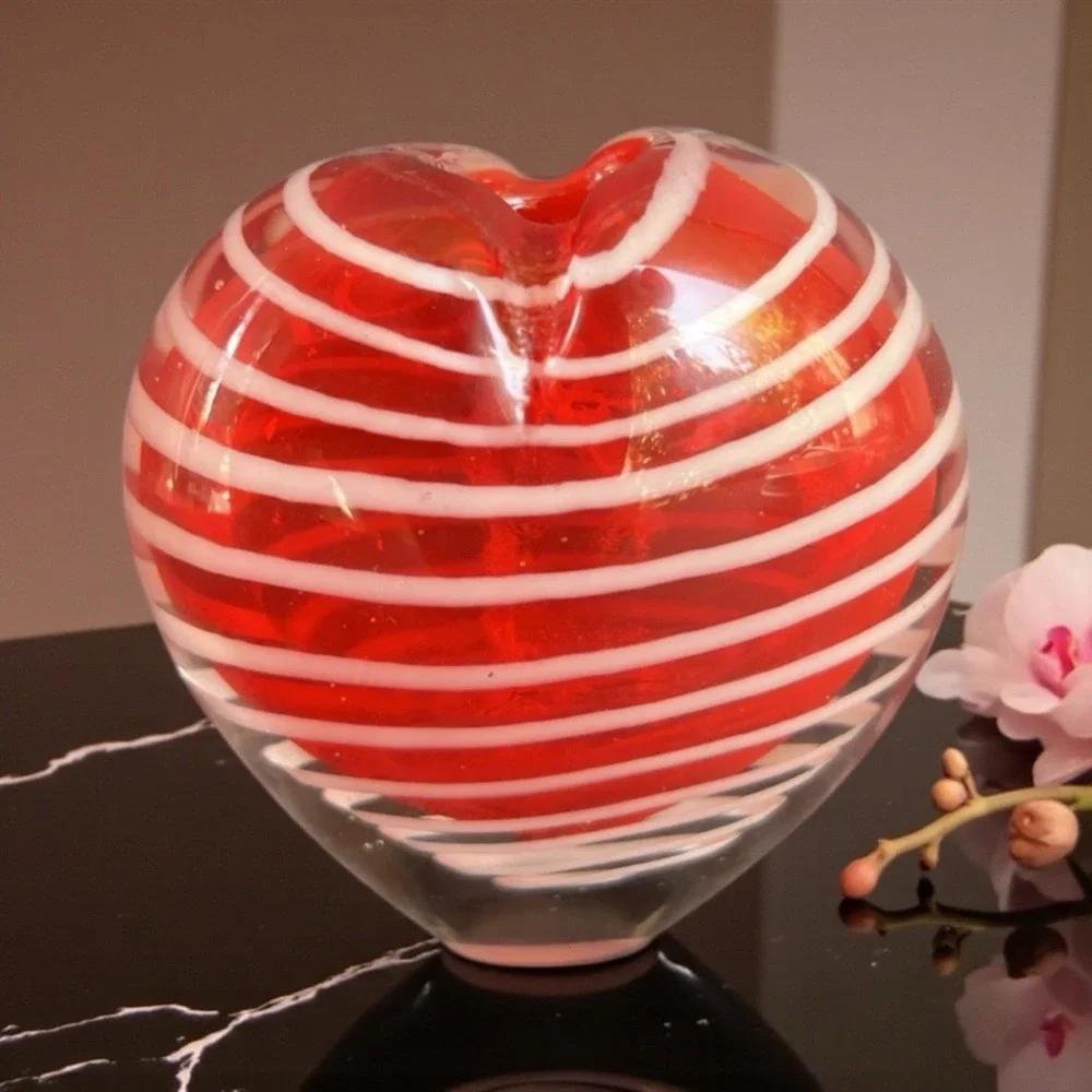 Murano Style Red & White Striped Art Glass Heart Bud Vase Paperweight 3.5